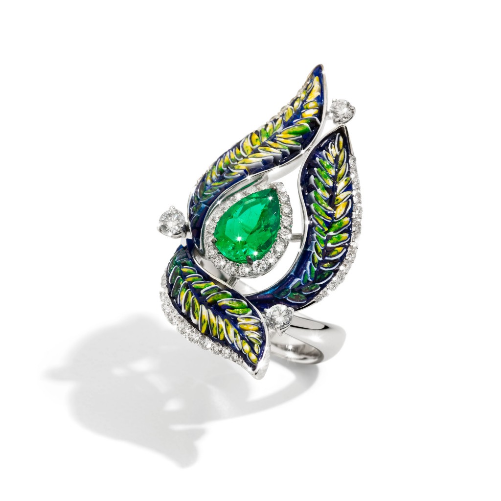 ring green mosaic diamond luxury